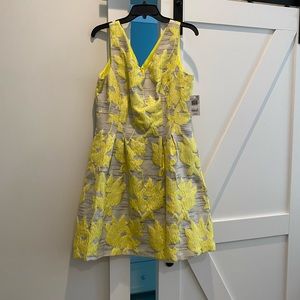 Donna Ricco Sleeveless Yellow Flower Dress - Size 12 NWT